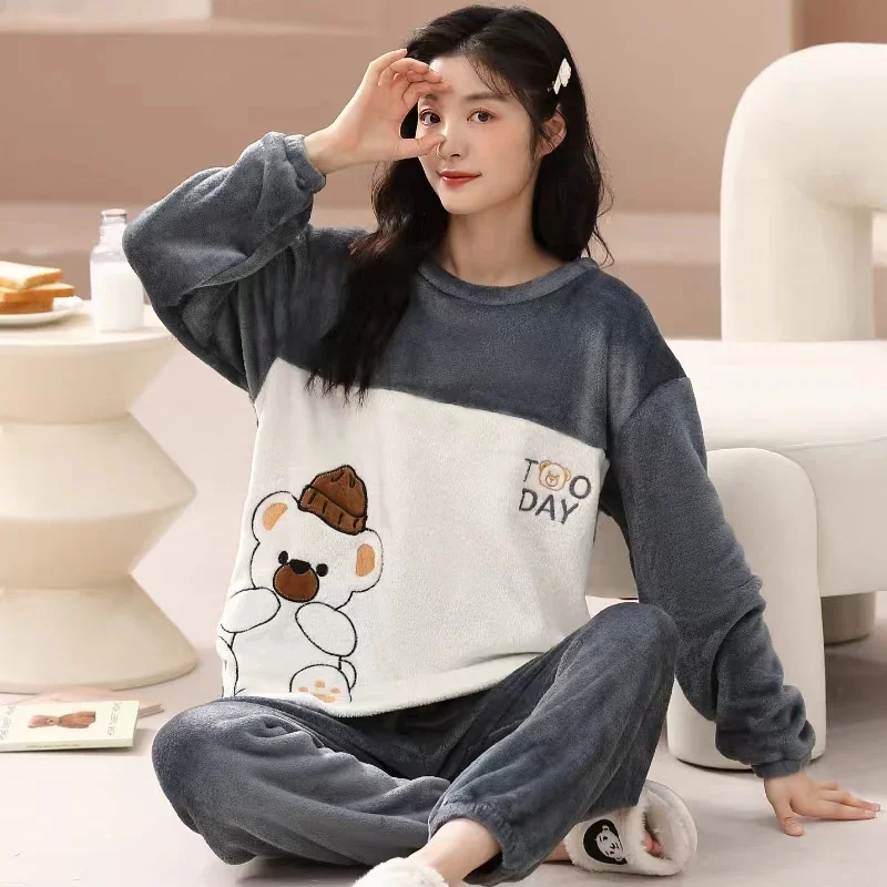 Autumn Winter Flannel Warm Women's Pajamas sets O-Neck Long Sleeve Women Two Piece Set Cute cartoon Print Pyjamas Women pijama