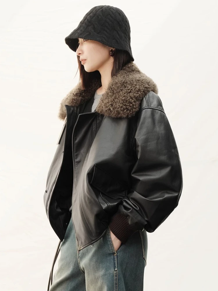 Vintage สั้นของแท้หนังเสื้อแจ็คเก็ตเครื่องบินทิ้งระเบิดผู้หญิงฤดูใบไม้ร่วงฤดูหนาว High-end Luxury Lamb Fur Collar หนังวัวแท้ Quilted Coat