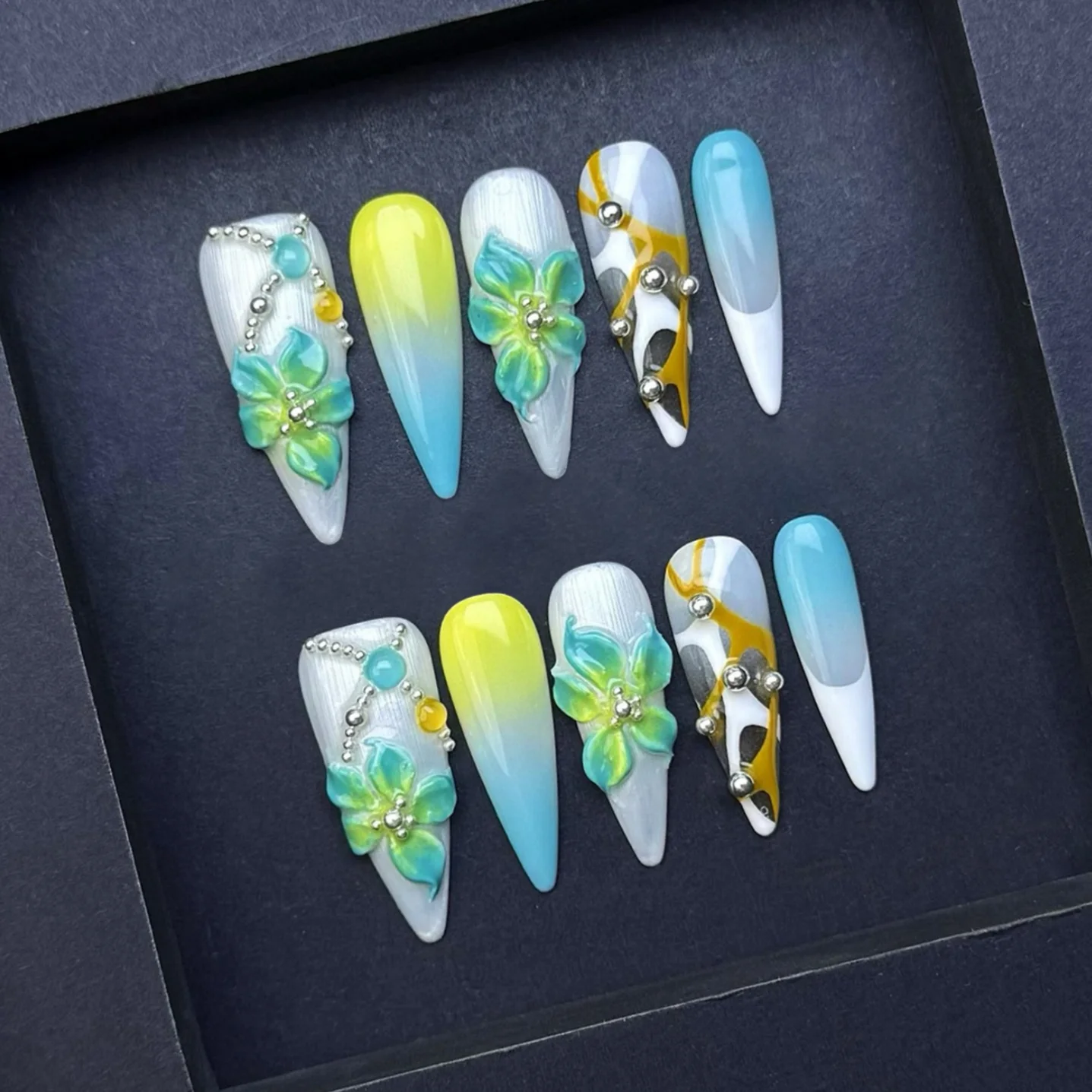 

10pcs Gradient Blue Green Press On Nails Handmade 3D Carved Flower Designs False Nails Little Fresh Long Stiletto Fake Nail Tips
