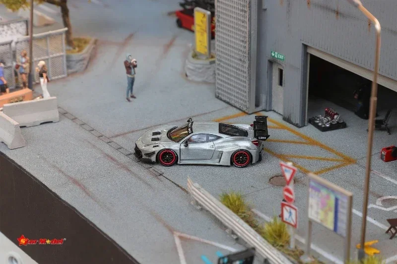 

StarModel 1:64 LBSilhouette Works 458 GT Raw Special Model Car
