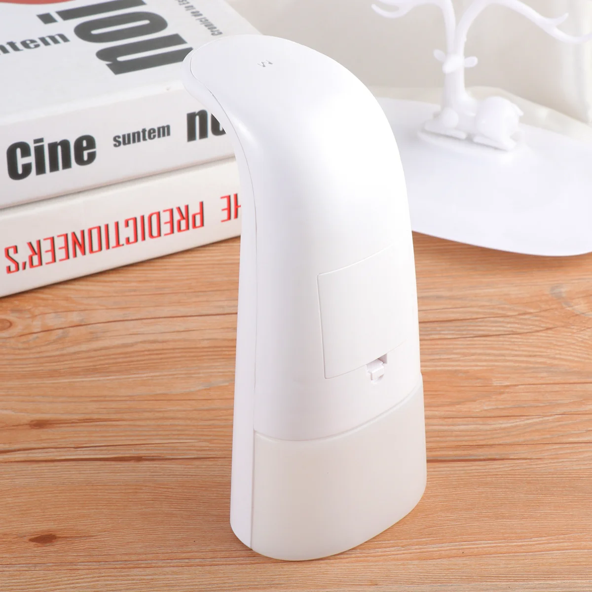 

1Pcs Automatic Induction Soap Dispenser Smart Motion Sensor ABS Waterproof Easy Setup No Waste ABS Soap Dispenser