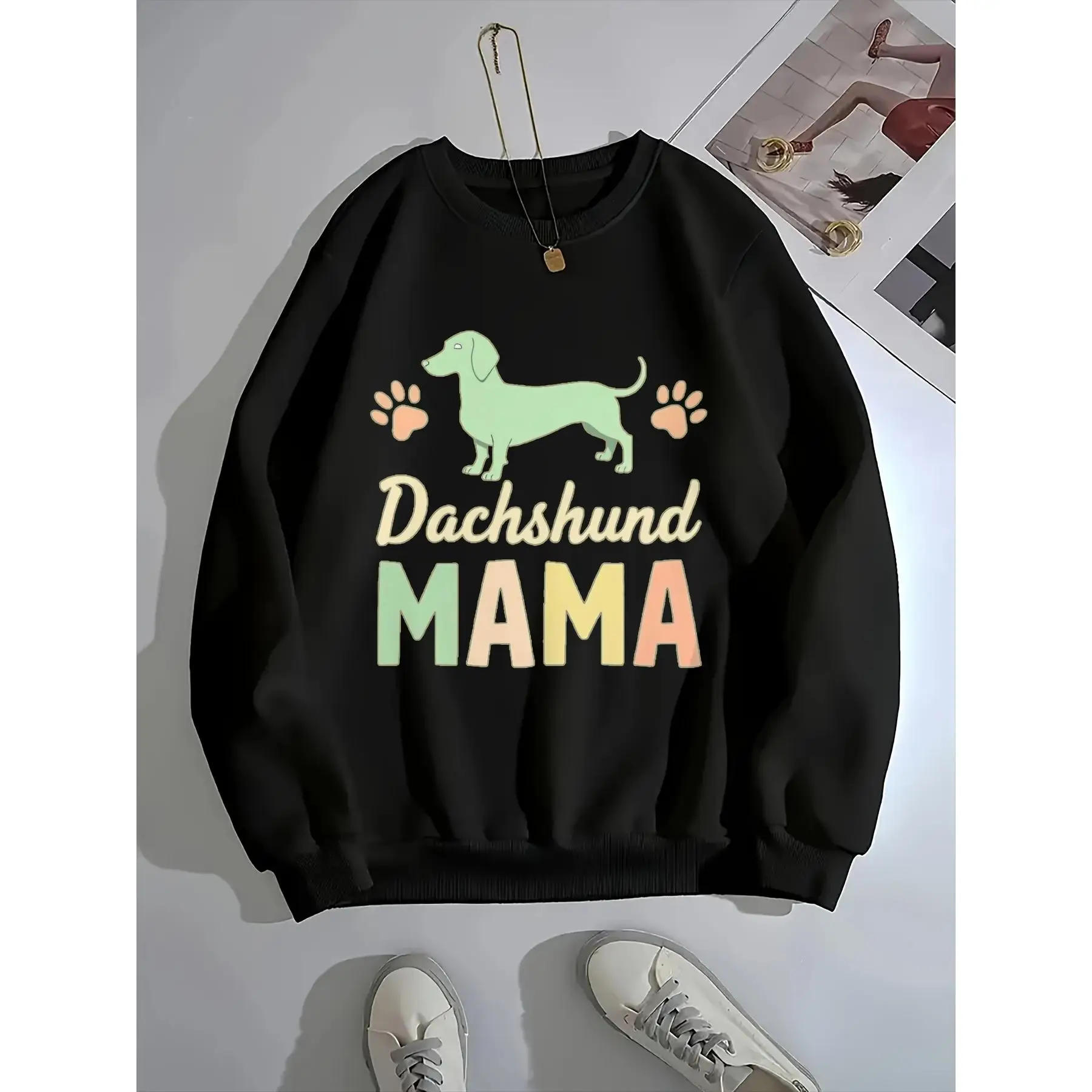 

Cute Dachshund Dog Print Sweatshirt for Women, Casual Long Sleeve Crewneck Pullover, Novelty Pet Mama Graphic Top