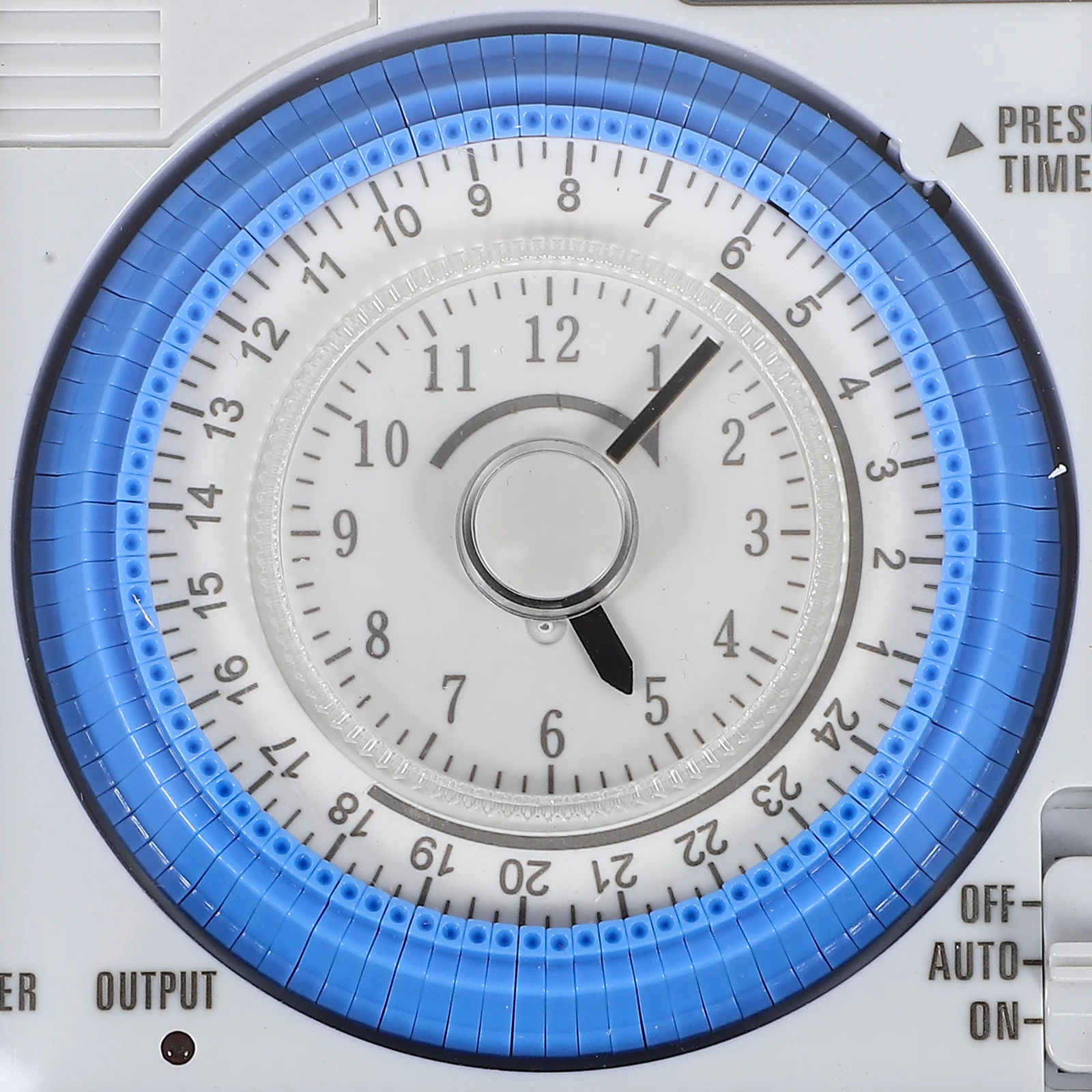 

Mechanical Kitchen Timer Portable Timing Device For Baking Cooking Eggs Cookies Cakes Home Use White 12Vac/Dc