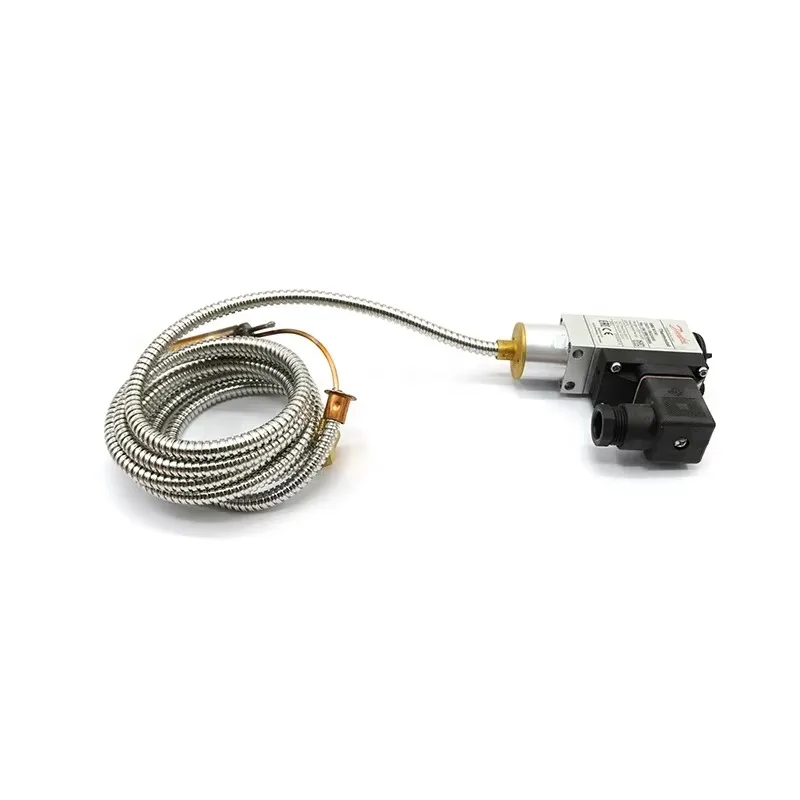 التحكم الجديد في درجة حرارة التبريد MBC 8100 061B810466 ترموستات