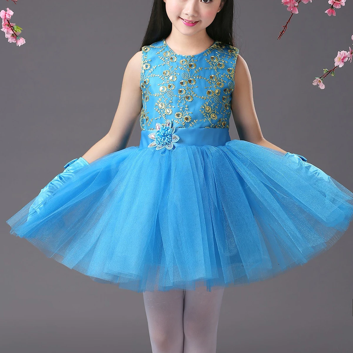 

4 Rolls Mesh Dressmaking Ribbons for Wrapping Green Fabric Sewing Decoration White Tulle Yarn Medium Hard