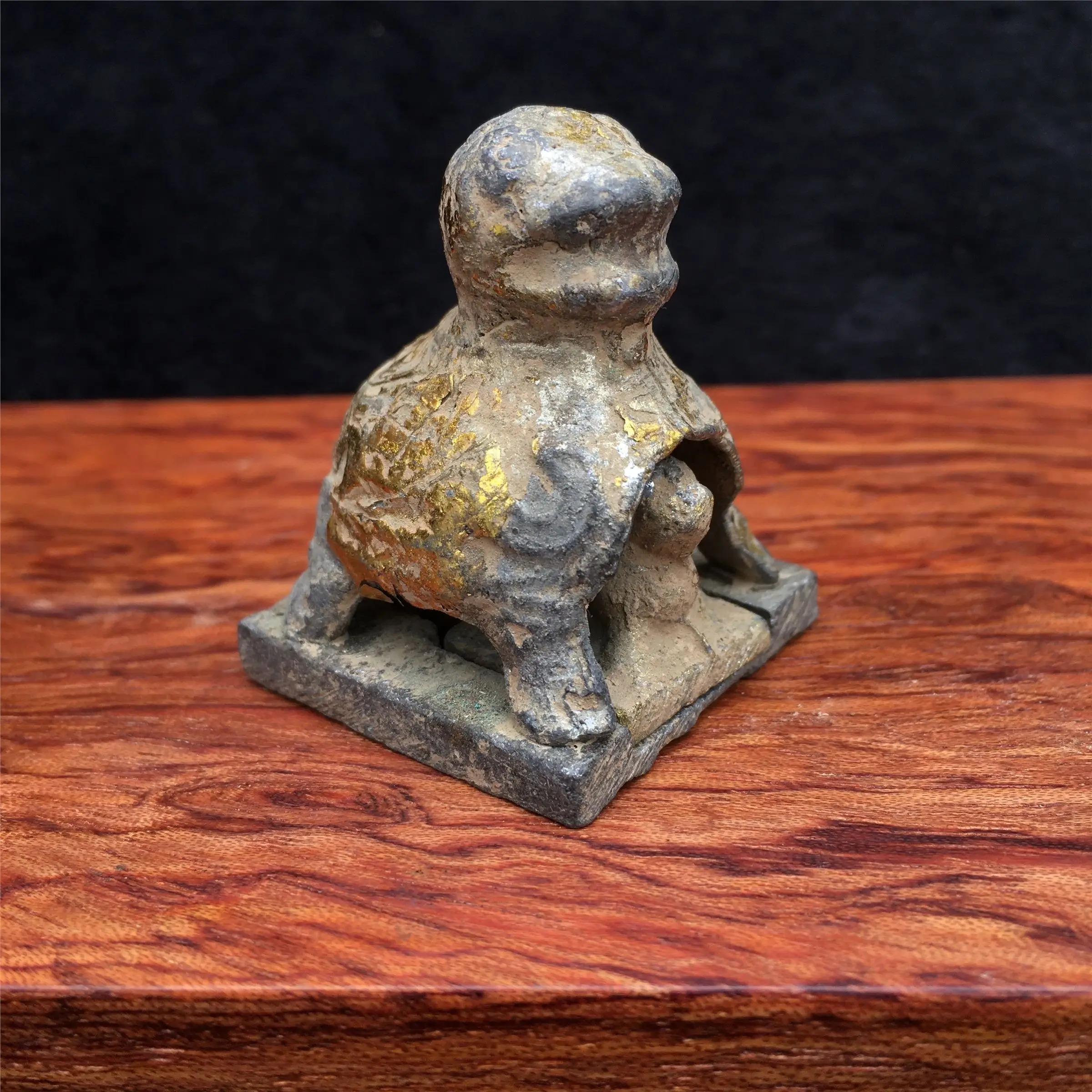 Vintage animal-shaped overprint stamp Statue Sculpture Figurines Home Garden Decoration Statues For House