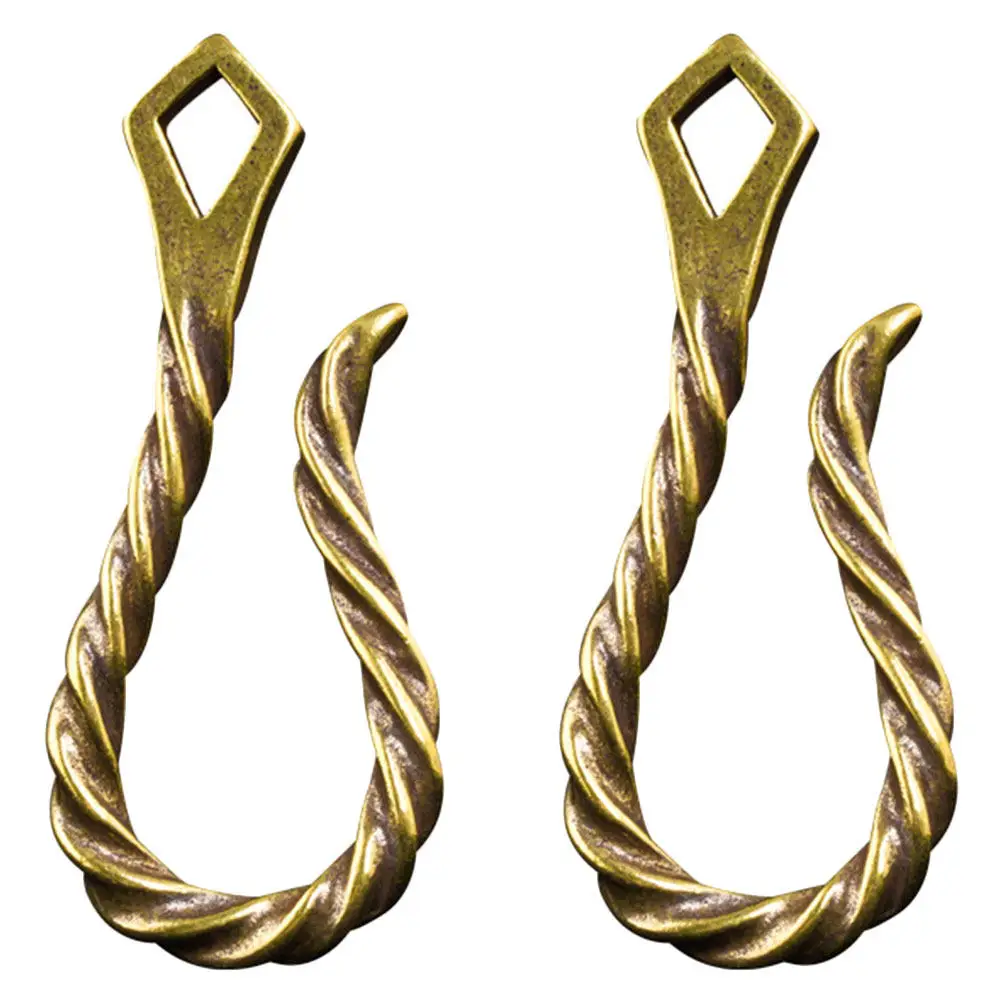 2pcs Unique Brass Keychains Creative Key Rings Premium Quality Keychain Ornaments Practical Waist Hanging Chains Keyring
