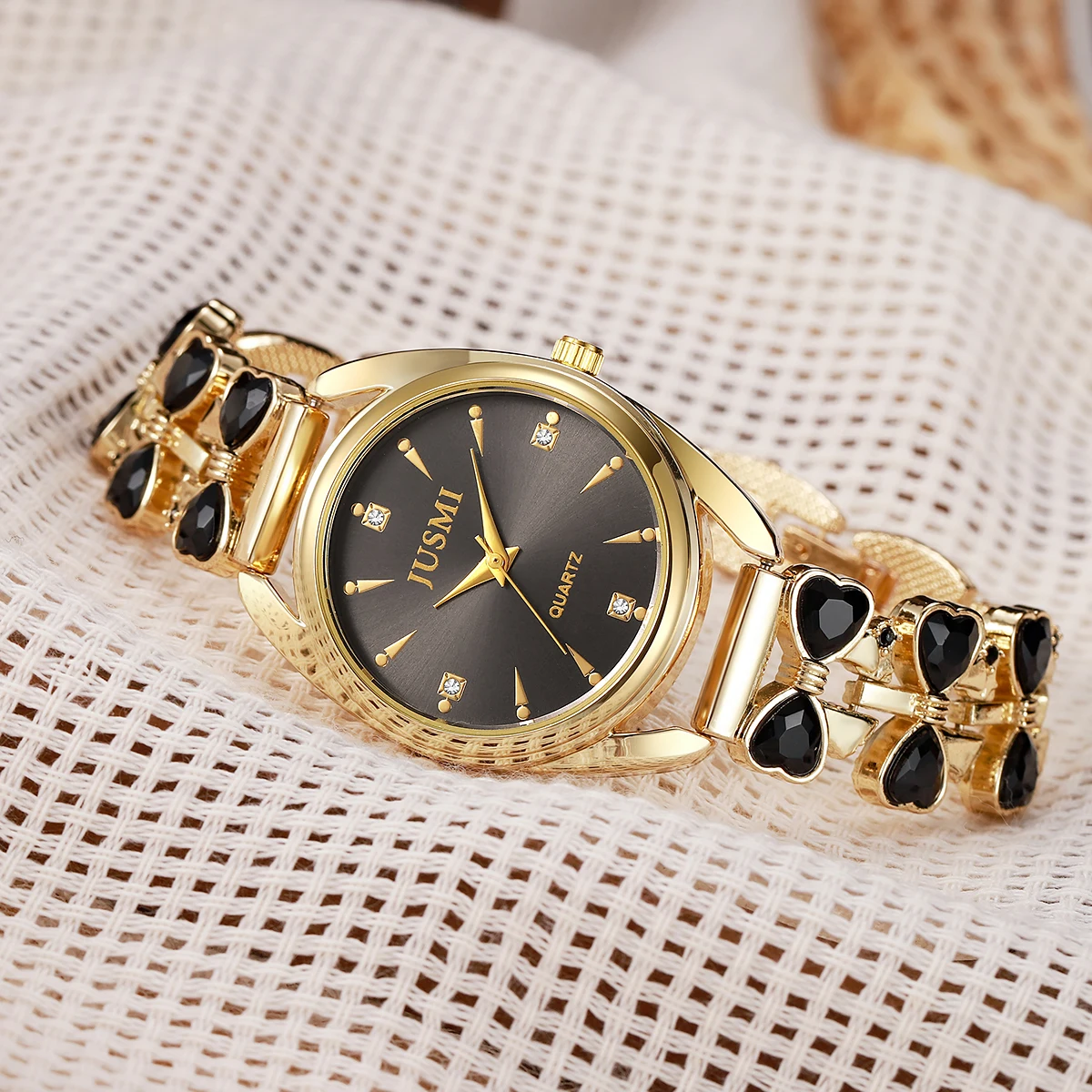 حزام عصري وشخصي وخفيف فاخر على شكل قلب، ساعة كوارتز للسيدات بمقياس ماسي، مناسب للارتداء اليومي وChri