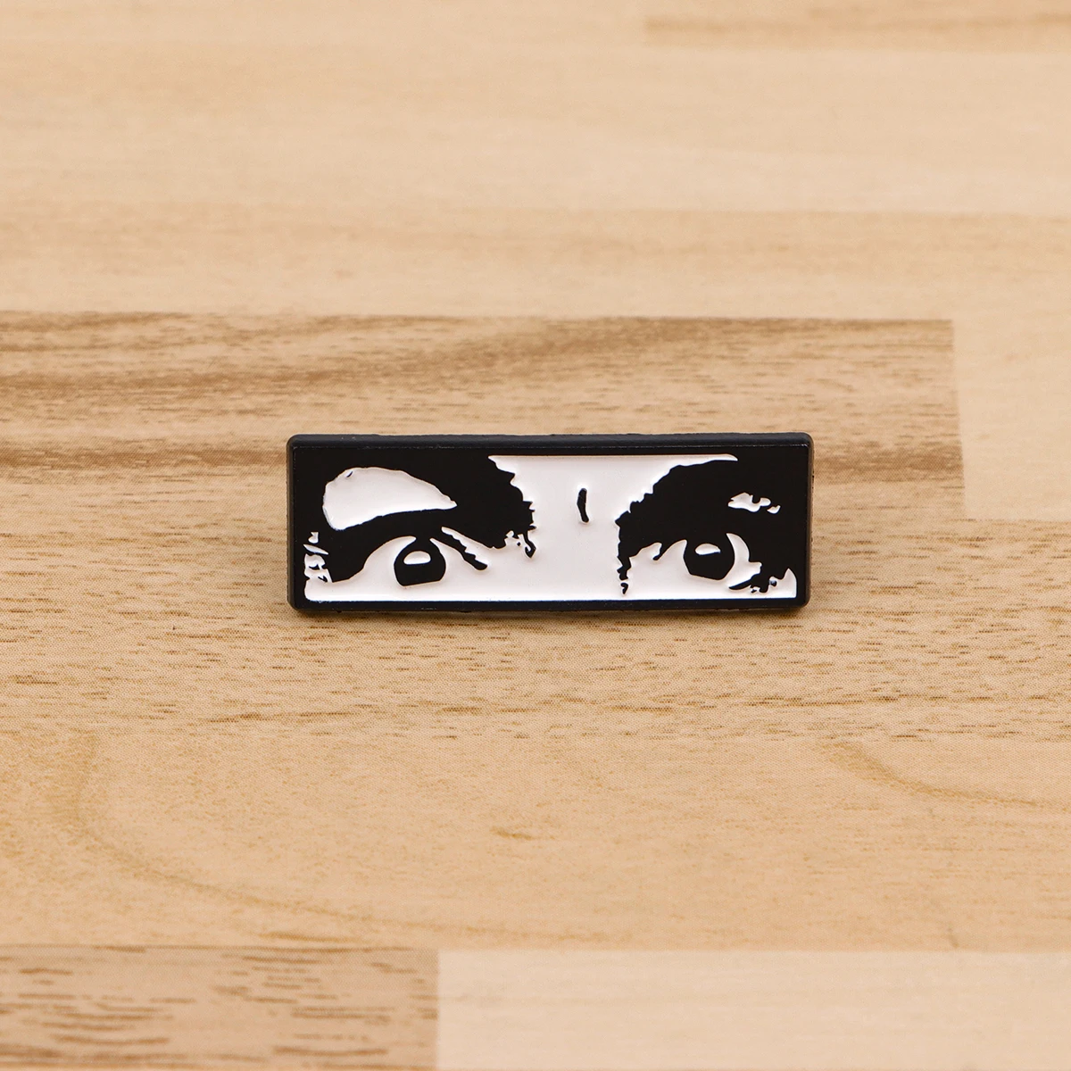 Horror Movie Eye Enamel Pins Women Brooches Badge Lapel Pin For Backpack Clothes Accessories Fashion Jewelry Unique Gifts