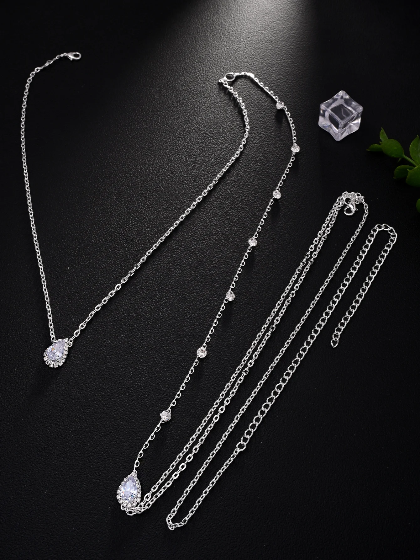 สร้อยคอคริสตัลรูปหยดน้ำสีทองเง - Body Jewelry For Backless Dress บทวิจารณ์และราคา