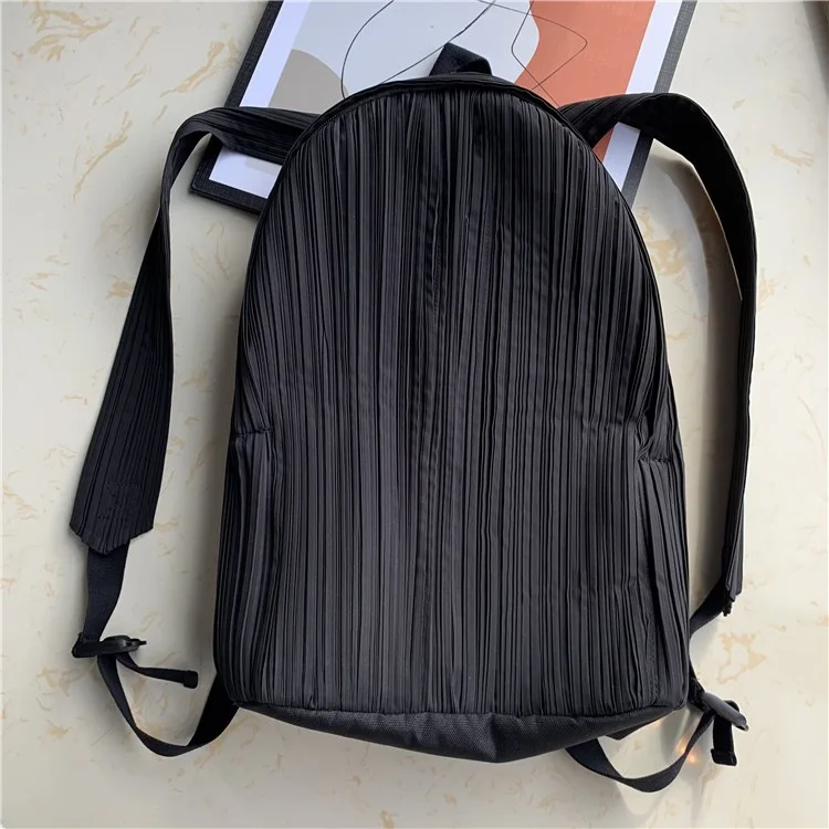 Design Miyake New Lightweight Pleated Backpack Ladies 2023 Fold Backpack Light Weight and Large Capacity Casual School Bag