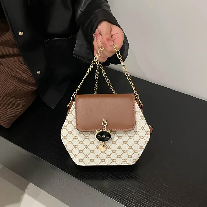 

Новая женская сумка через плечо в корейском стиле, модная сумка на плечо с ремешком-цепочкой, милый эстетичный кошелек из высококачественной кожи