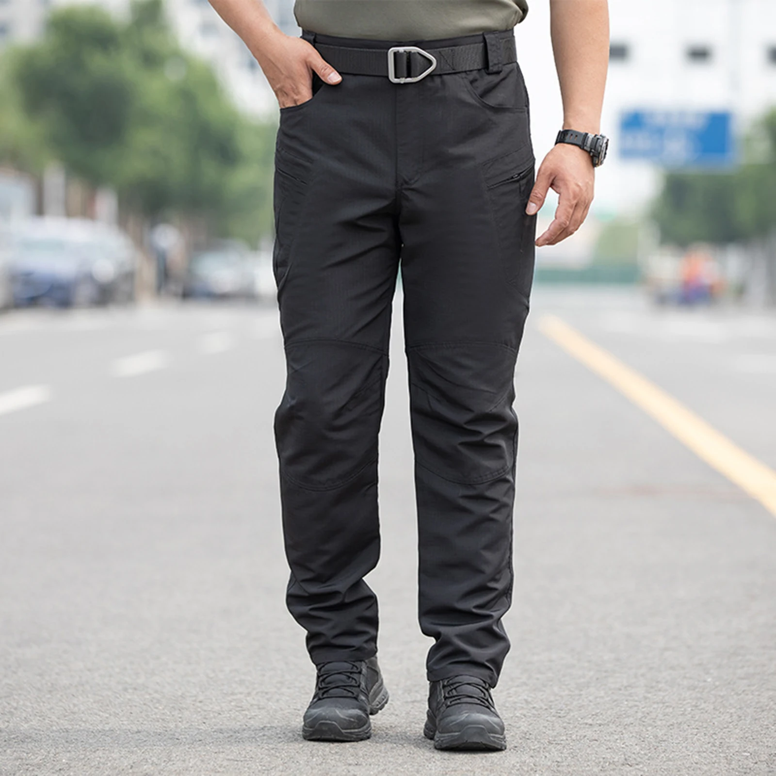 

Men's Lightweight Cargo Pants Fashionable Casual Solid Color Work Pants with Multi Pockets