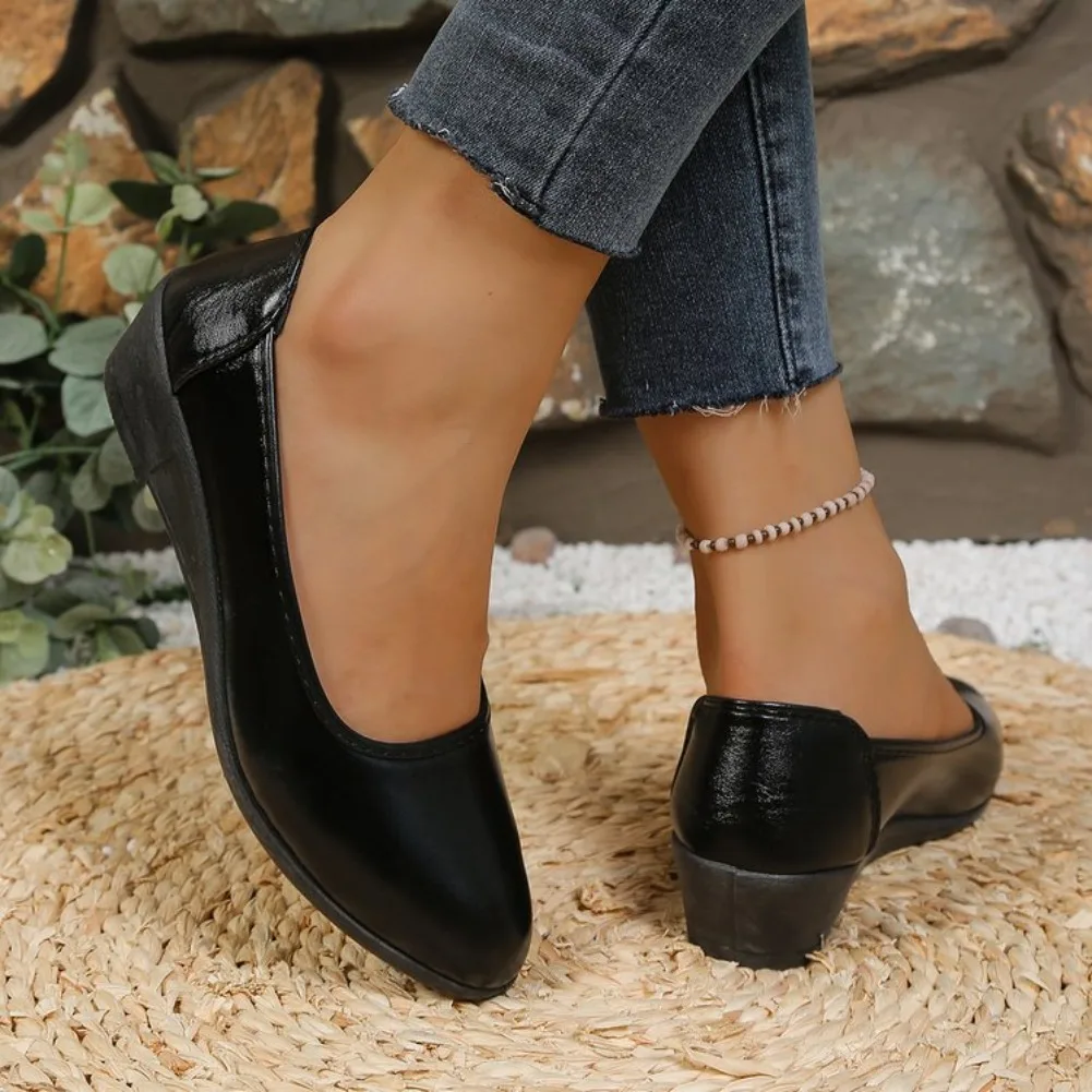 Fashionable Sexy Hot Selling Walking Single Shoes for Women Spring Autumn New Pointed Diagonal Heel Comfortable Casual Shoes