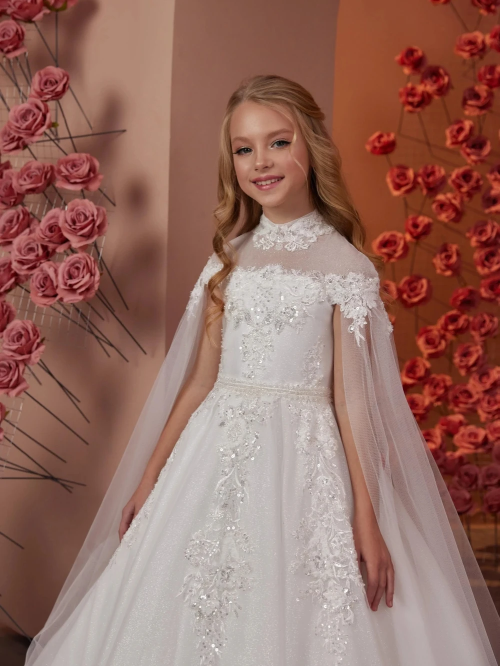 White Shiny Beaded Appliques Girls Dresses For Wedding Elegant High Collar Cape Sleeve Princess Gown Birthday Party Wear 2-14Y