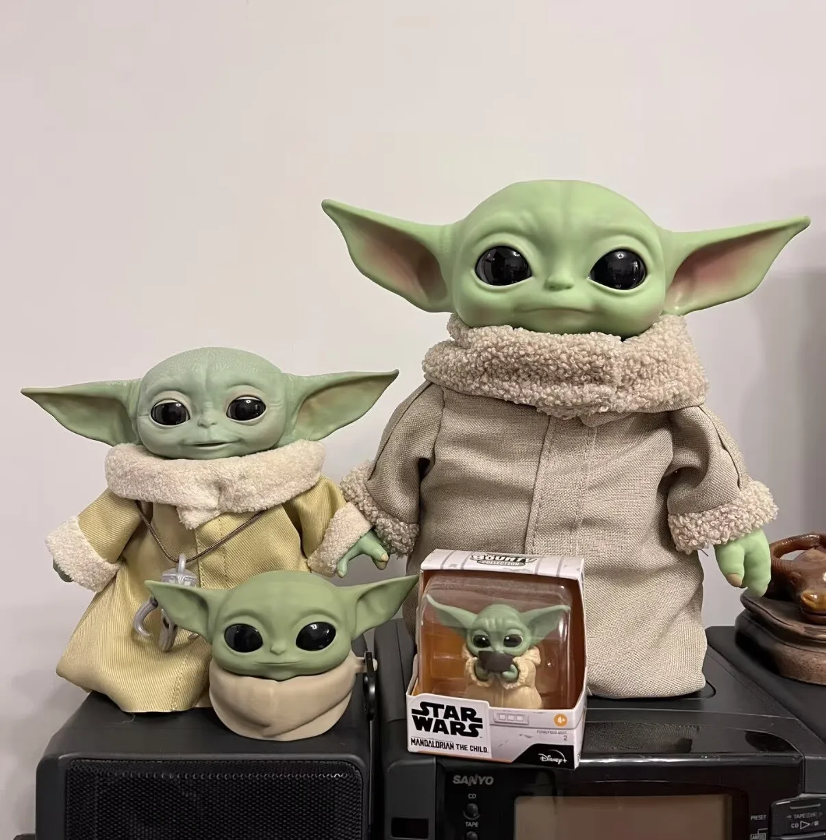 Star Wars Baby Yoda 11 Inch Mandalorian Plush Toy Cloth Outfit Action Figure Collectible Carded Ornament Home Decoration view 5