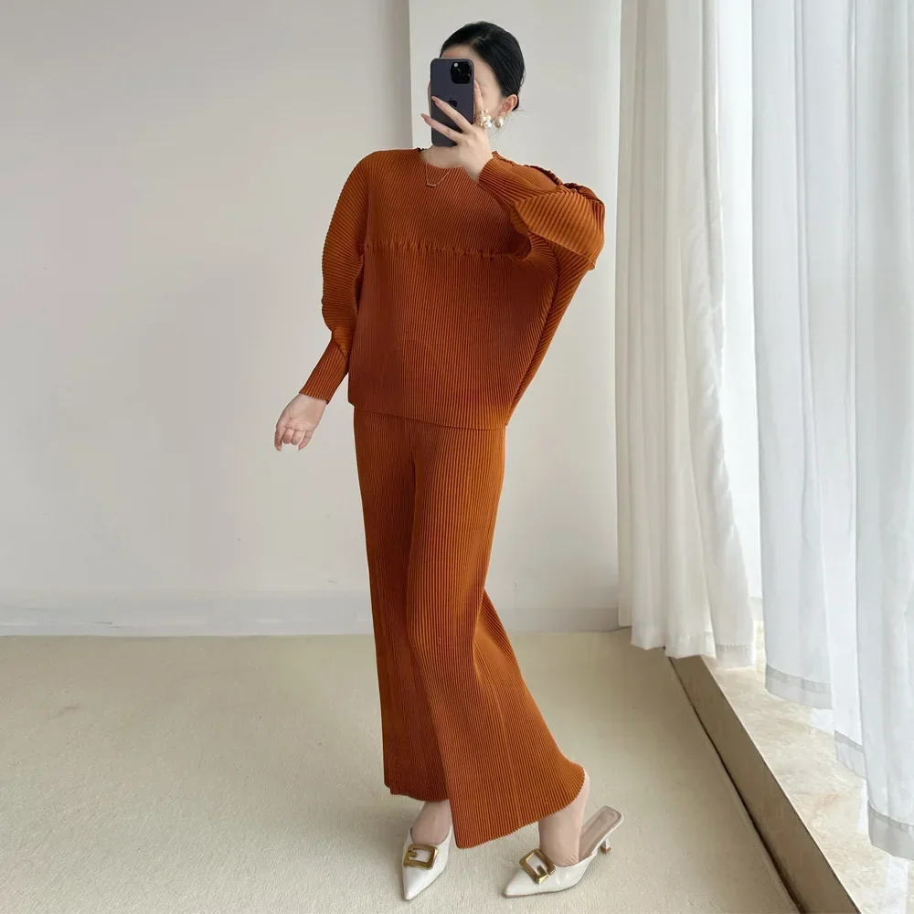 2024 Autumn New Pleated High-quality Set Thick Toothpick Fashion Bat Sleeve Long-sleeved Top + Loose Slim Trousers 2-piece Set