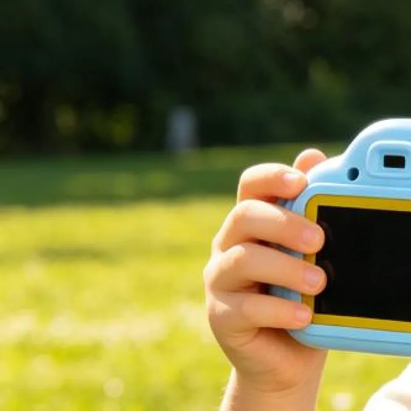 

Cute Cartoon Photo Cameras 2.0-Inch TFT HD Screen 1080P HD Digital Video Cam Rechargeable Outdoor Sports Camera for Kids Gift