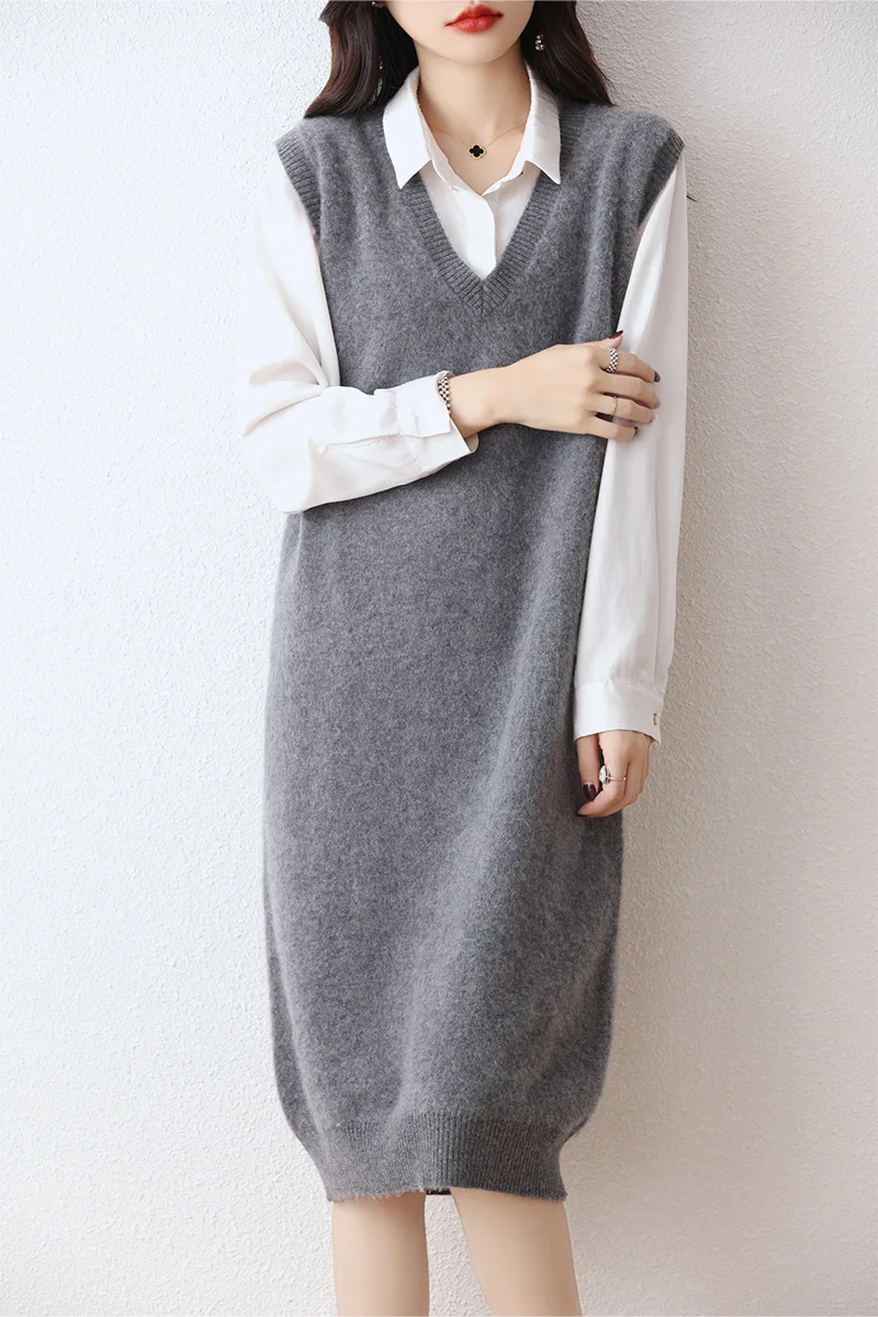 

Women's Merino Wool Sweater Sleeveless Dress, Long Vest Traf, Monochromatic Commuter Skirt, 100% Wool, Autumn and Winter