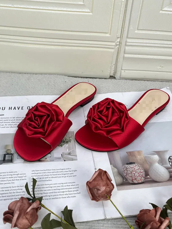 

Large Rose Flower Slippers Fashionable Single Strap Fairy Comfortable Outdoor round Head Toeless Women's Sandals Flat Heel