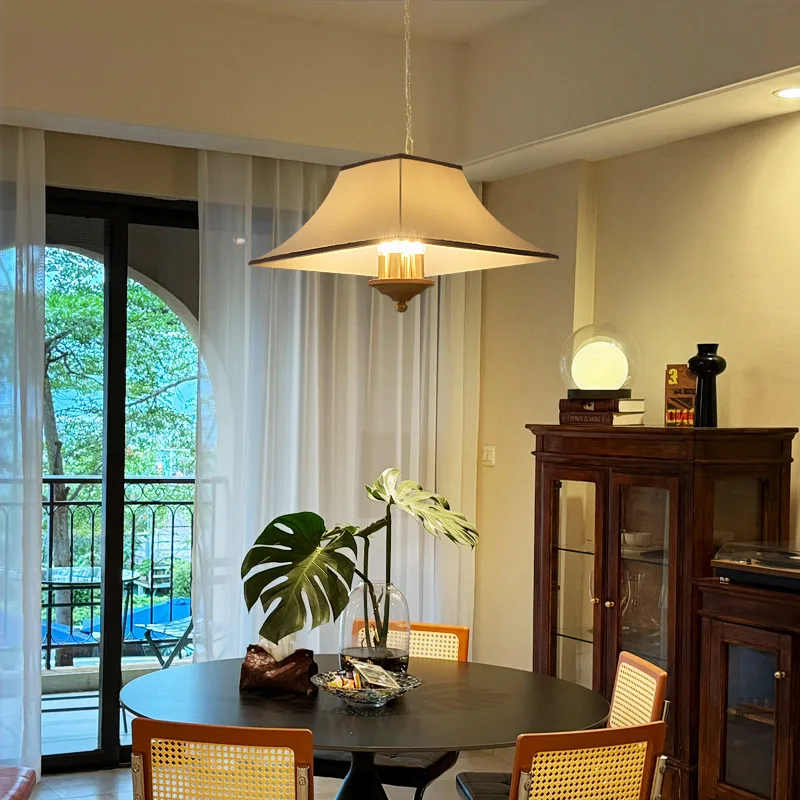 Vintage Antique Style Pendant Lights with Solid Wood Fabric Single Head Designer Restaurant Bar Homestay Hanging Line Chandelier