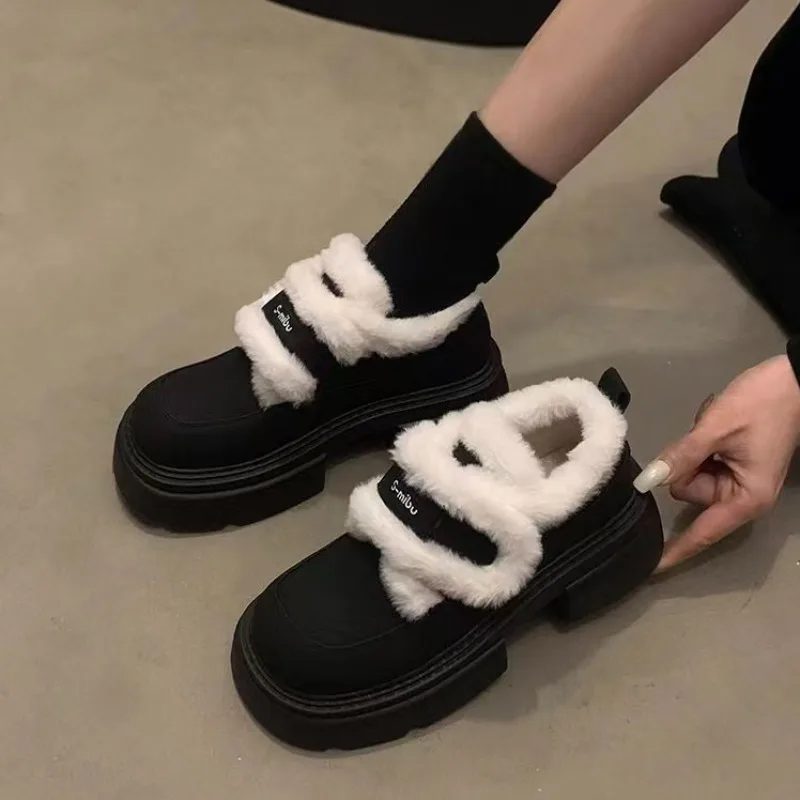 

Winter Korean Add Fur Board Shoes Snow Boots Women Thick-soled Versatile Lamb Wool Sneakers 2026 Women Vulcanized Cotton Shoes
