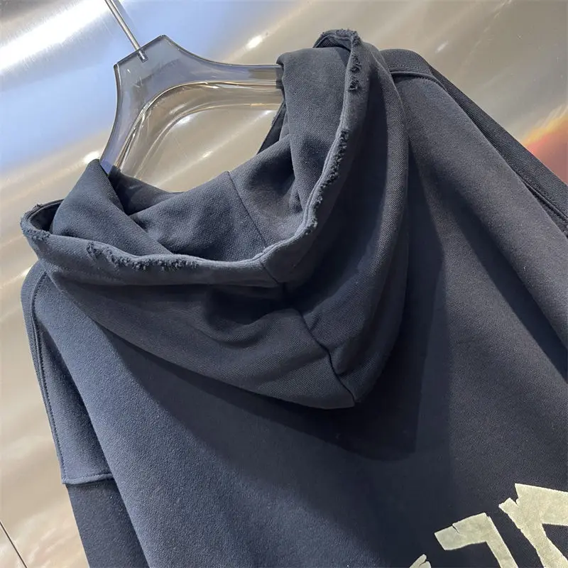 خريف جديد أسود رسالة مطبوعة المتعثرة ثقوب لا حدود لها المرأة مقنعين البلوز