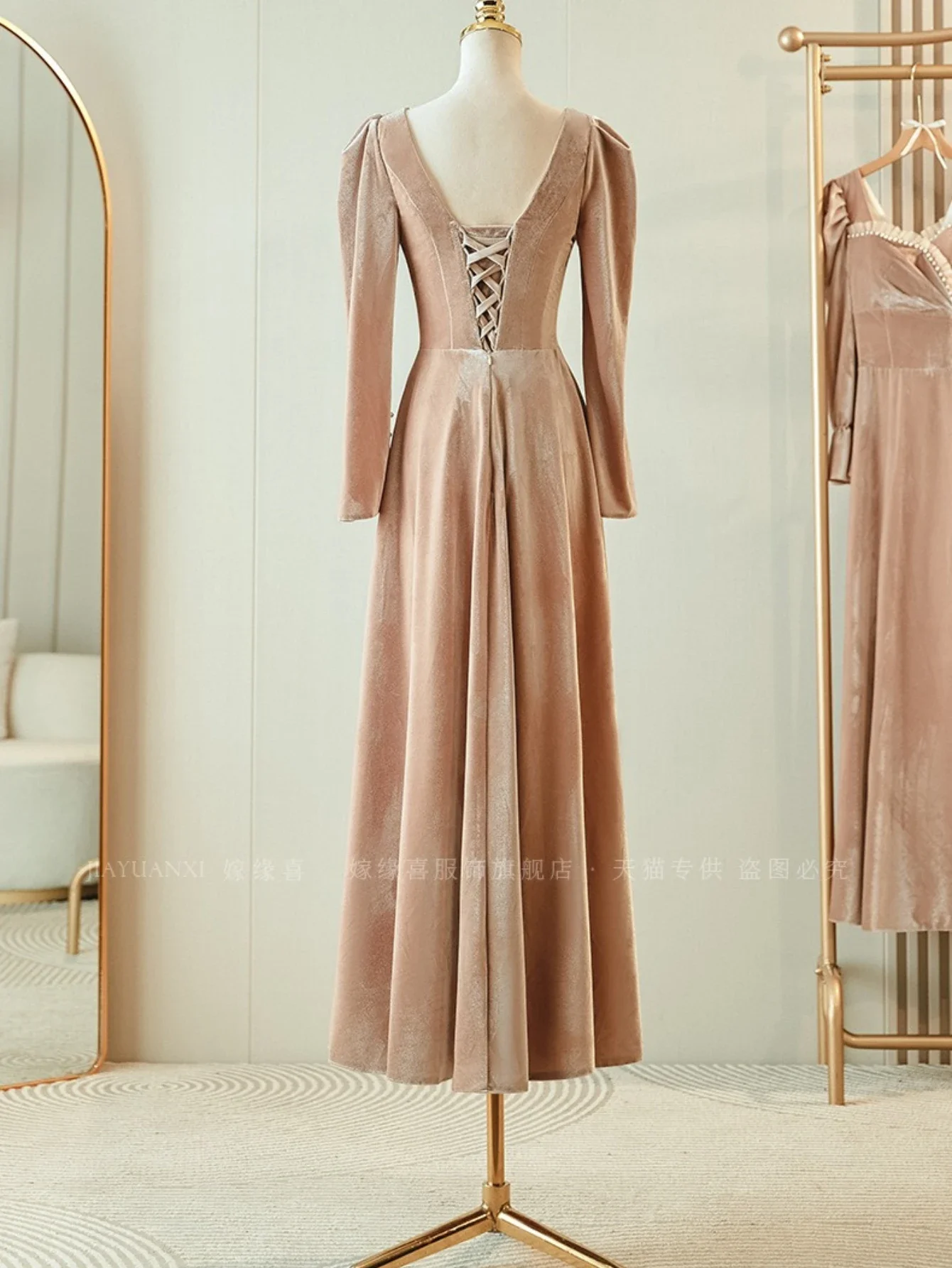 Elegant V-Neck Satin Bridesmaid Dresses Long Sleeves A-Line Evening Party Cocktail Gown Bride Maid Dress Maid of Honor Dress
