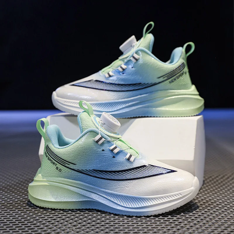 

2024, новые высококачественные дышащие легкие кроссовки с сетчатой поверхностью, противоскользящие, износостойкие, студенческие спортивные туфли с вращающейся кнопкой