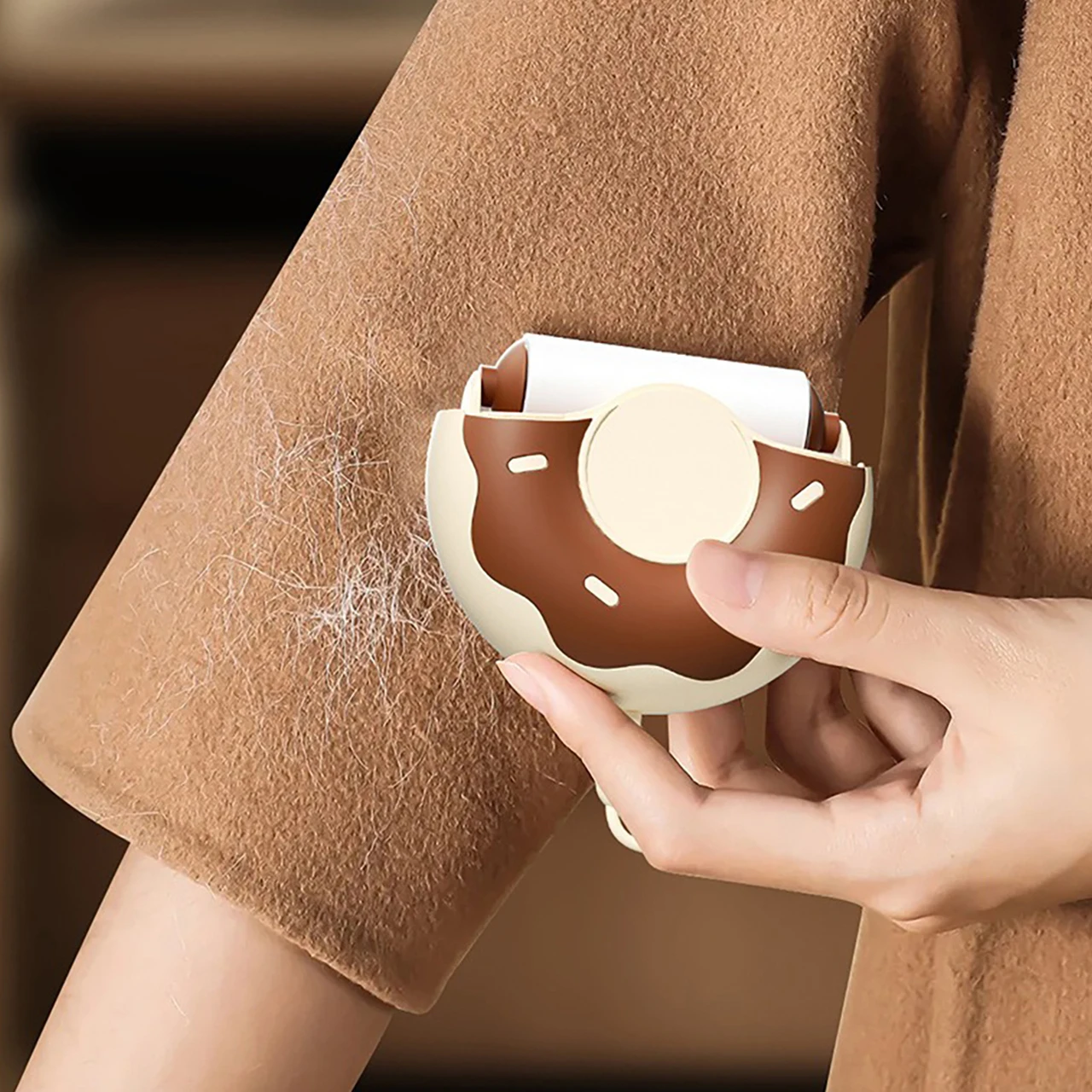 Removedor de Pelos Portátil em Formato de Rosquinha para Roupas e Animais de Estimação, Escova Compacta de Limpeza com Rasgo Diagonal, Ferramenta de Remoção de Pelos para Viagem e Escritório