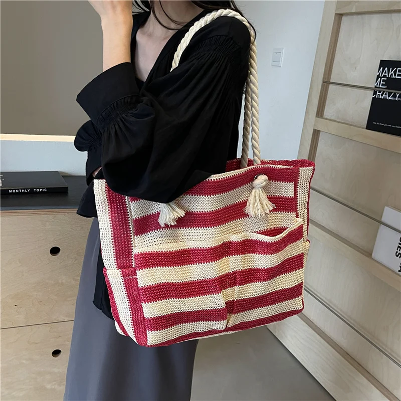 

Light Luxury Fashion New Splicing Color Hollow Woven Shoulder Women's Bag Large Capacity Simple Leisure Commuter Tote Bag Trendy