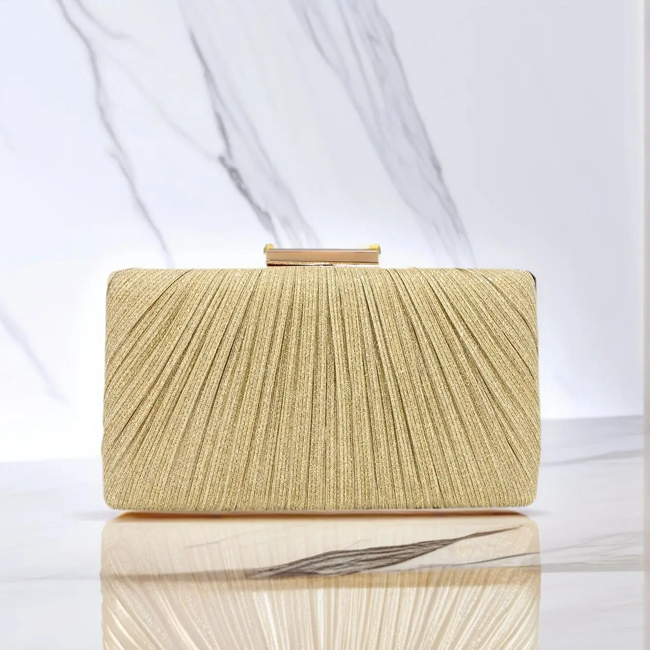 

Fashion Women Clutch Bags Ruched Casual Lady Evening Bags Golden Metal Chain Handbags Bling Sequined Banquet Dinner Prom Holder