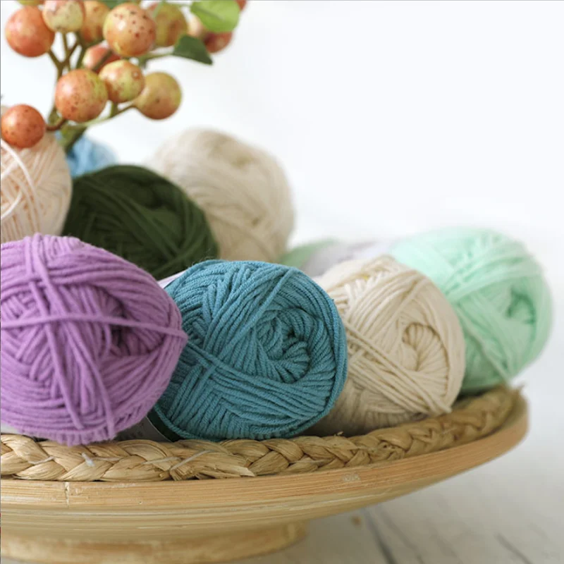 40g الكرة من الغزل لينة 4-حبلا الحليب القطن الكروشيه الحياكة DIY بها بنفسك قبعة وشاح الحرف اليدوية النسيج