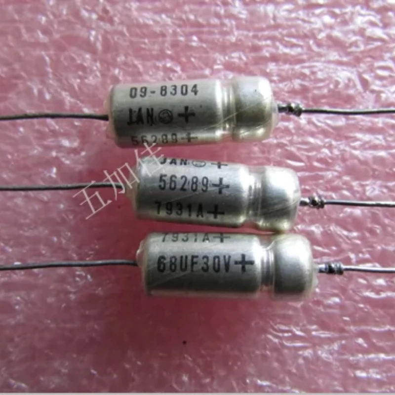 M39006/09-8304 30V68UF silver tantalum capacitor