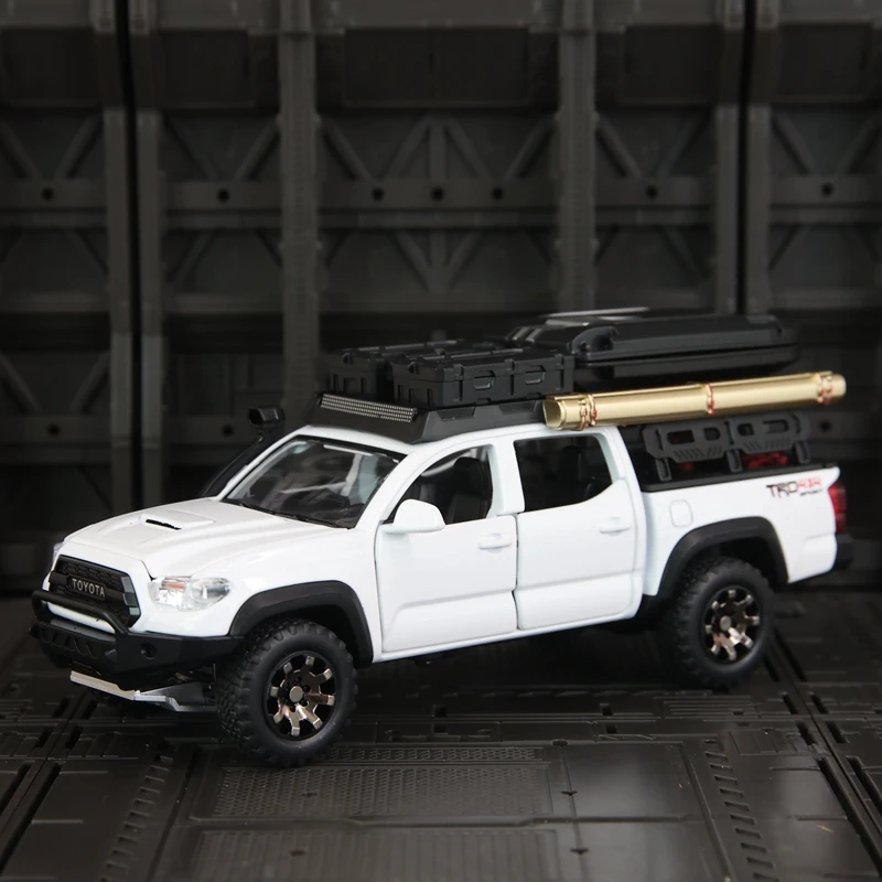 1:32 シミュレーション トヨタ タクマ トラベルエディション 合金製 オフロード車 モデルカー 豊富なディテール、精巧な仕上がり、高品質