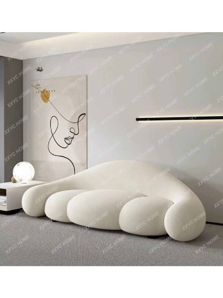 Light Luxury and Simplicity Modern Small Apartment Living Room Sofa Creative Design Arc Beauty Bear Personality Sofa