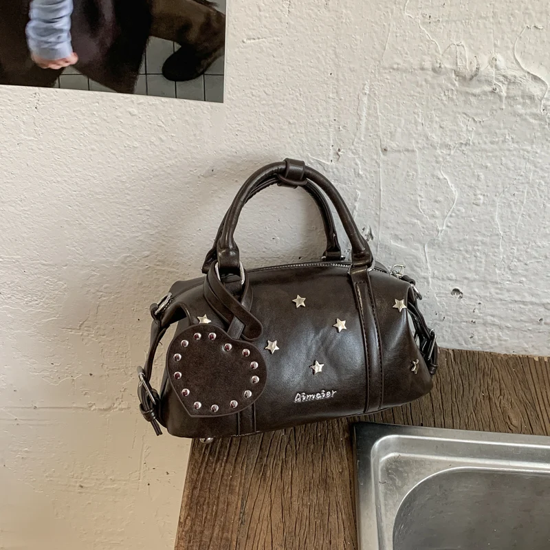 

Рюкзаки из ПУ кожи однотонные на молнии, модные, 2026 года, в британском стиле, текстурированные, универсальные, большой вместимости, для поездок на работу