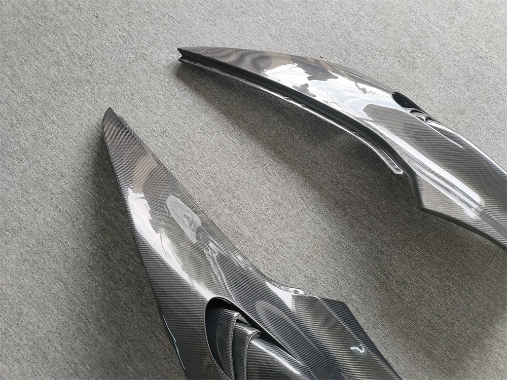 

Высококачественный комплект переднего брызговика в стиле 765LT из углеродного волокна для обновления McLaren 720S