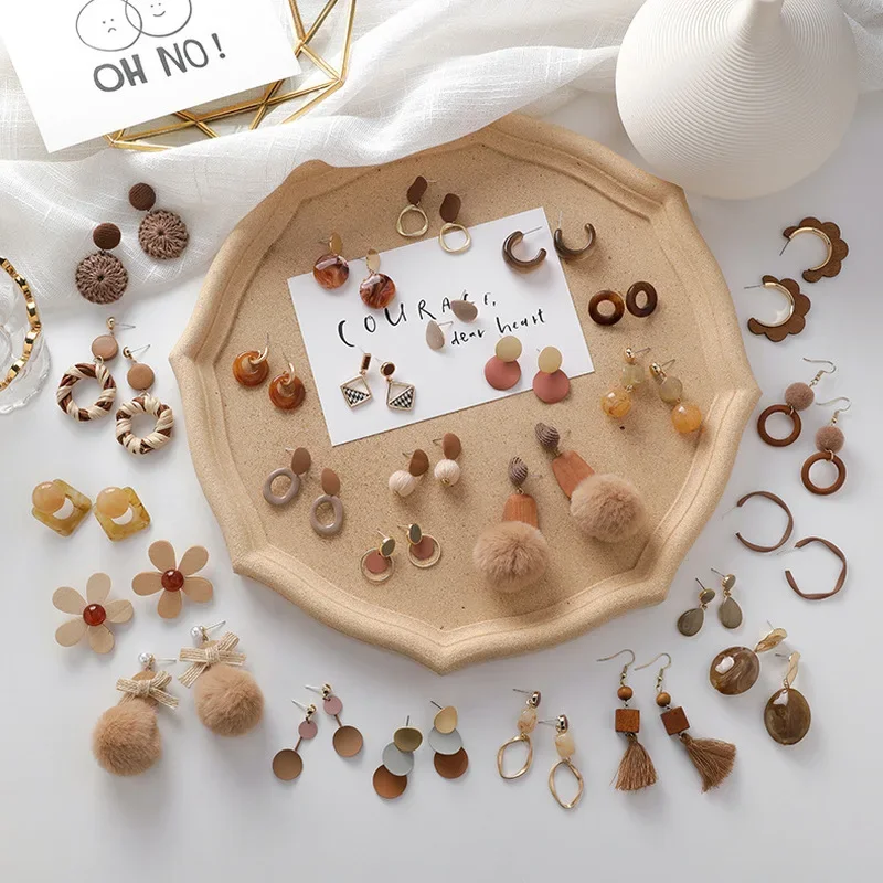 Fashion Winter Sweet Geometric Drop Earrings 2026 Brown Wood Fur Ball Statement Dangle Earrings Women Fashion Brincos Pendientes