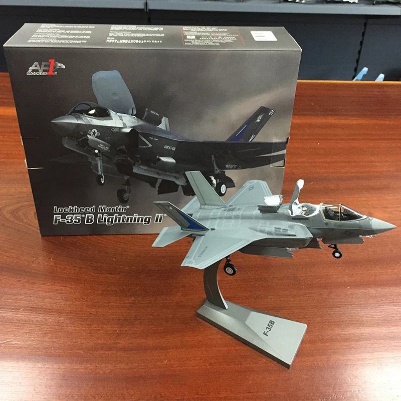 

1/72 Scale F35B Vertical Takeoff and Landing Aircraft Alloy Die-casting Military Combat Fighter Model Toys Gifts Slight Defect