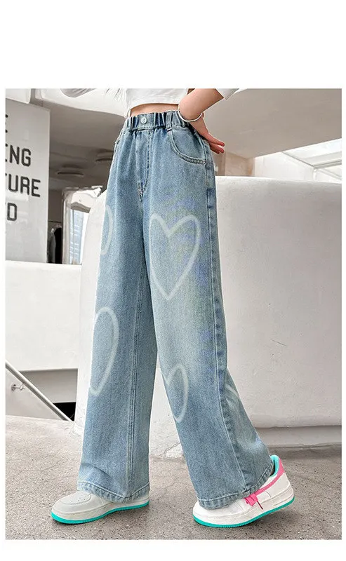 Hochwertige Jeans für große Mädchen mit Herzmuster, Neuheit 2024, Frühjahr/Herbst, modische weite Hosen, lockere Schulhosen für Kinder – Detail 2