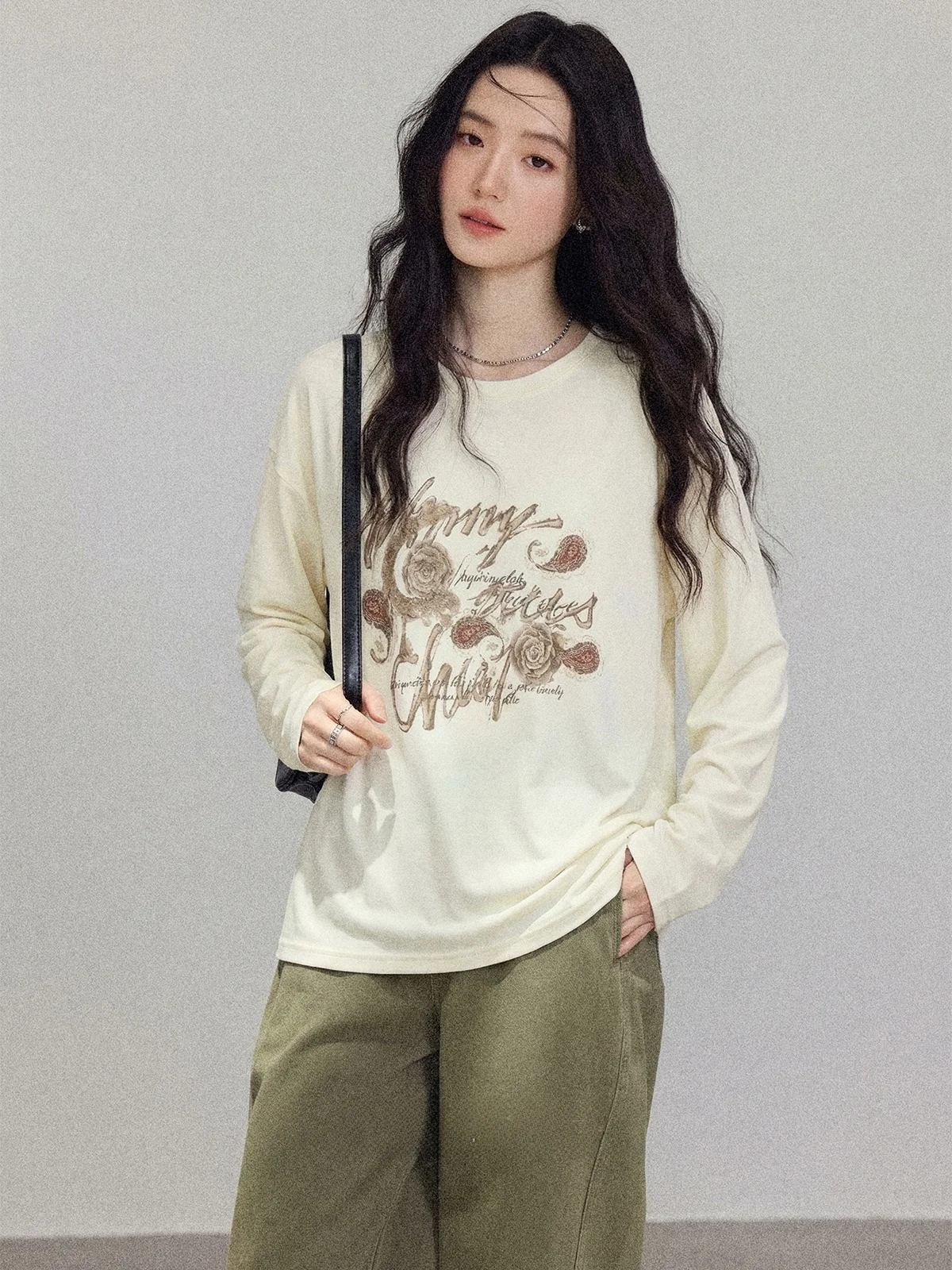 

Новая летняя футболка в стиле ретро Zhang Soda с художественным принтом, женская, с коротким рукавом, элегантный топ с узором, персикового цвета, свободного кроя