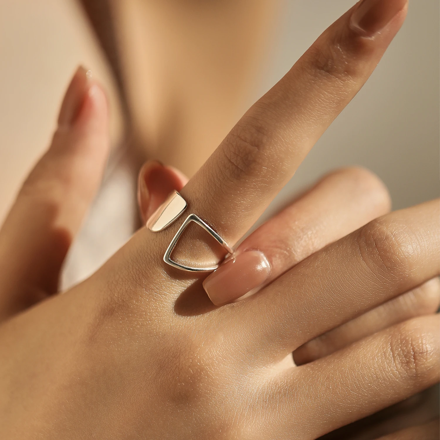 MODIAN 925 Sterling Silver Asymmetry Hollow Out Ring Trendy Smooth Adjustable Size 6-8 Rings Fine Jewelry For Women Party Gift