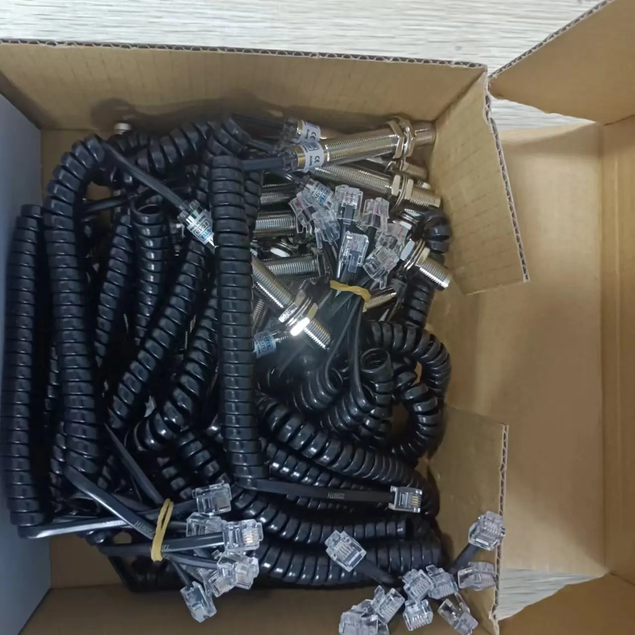 

100% brand new original official FOTEK FC-12V FC-12R FC-12N 10pcs provides discounts for large quantities of stock