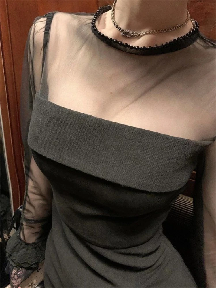 Inverno Nuovo Design Vedere Attraverso Maglia Nera T-shirt a maniche lunghe Donna Y2k Irregolare Slim Fit Magliette e camicette Francese Dolce Elegante Chic Abiti