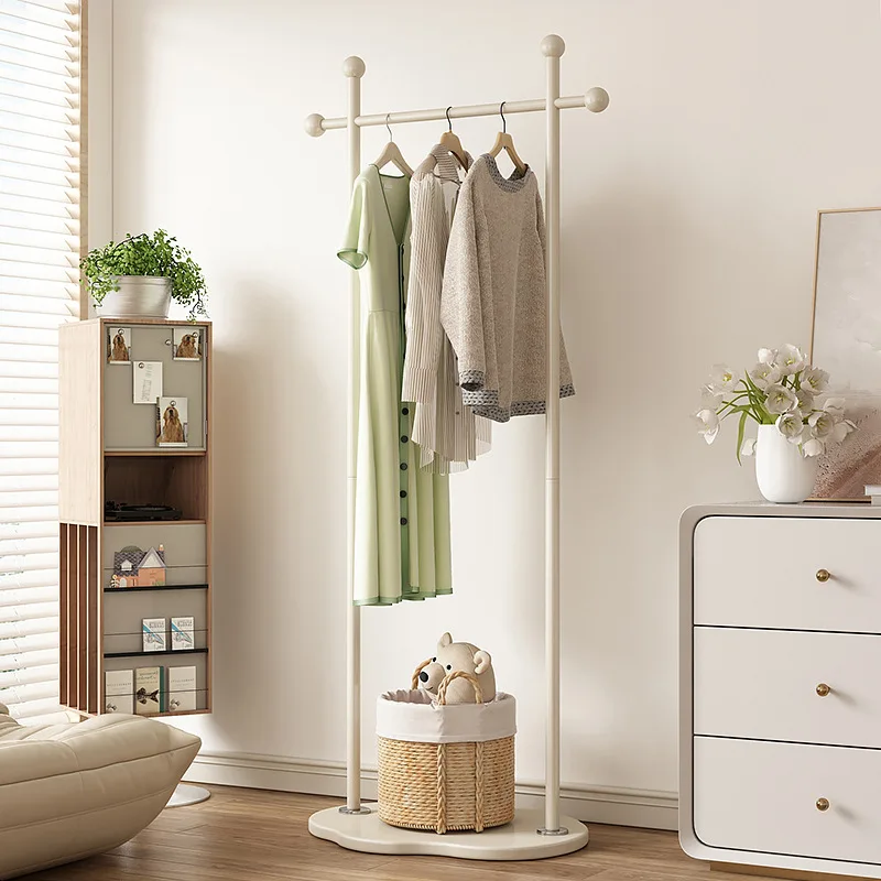 바닥 공간 없음, 코트 걸이, 작은 가방 걸이, 간단한 기둥.