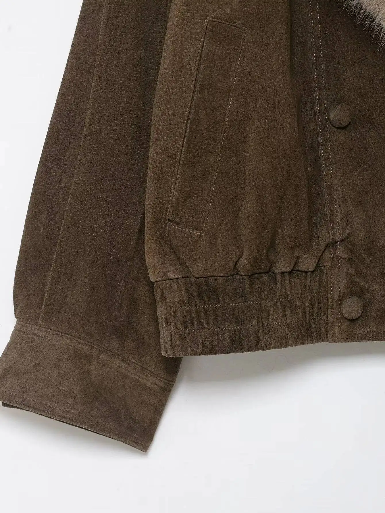 2026 Winter New Women's Casual Fashion Simple Elegant Loose Faux Fur Effect Suede Texture Jacket With Lapel Long Sleeve