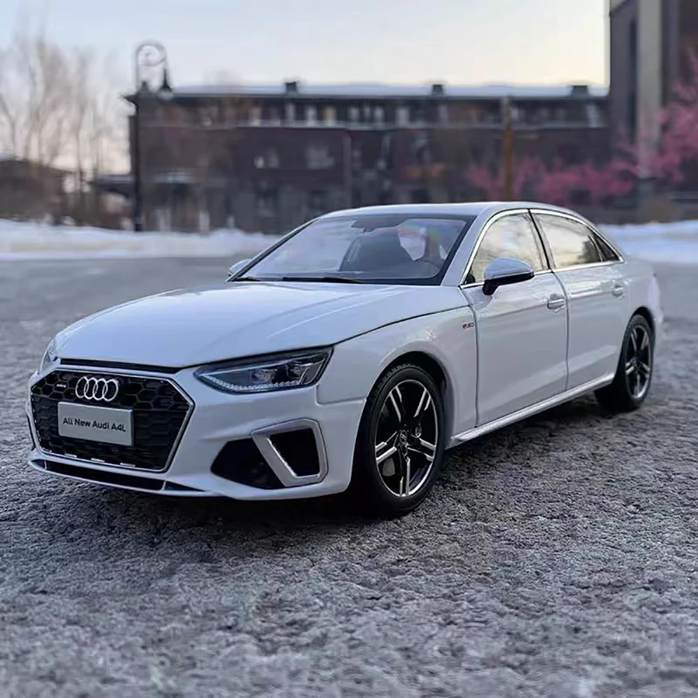 Original Diecast 1:18 Scale 2020 Audi A4L Luxury Sedan Simulation Alloy Car Model Fan Collection Home Decoration Metal Ornaments