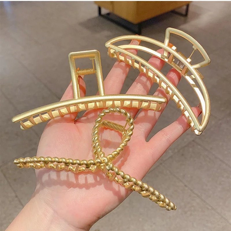 Gold Metal Large Crab Hair Claw Clip Ponytail Holder Clamp Women Girls Simple Geometric Hollow Out Barrettes Hairpin Accessories