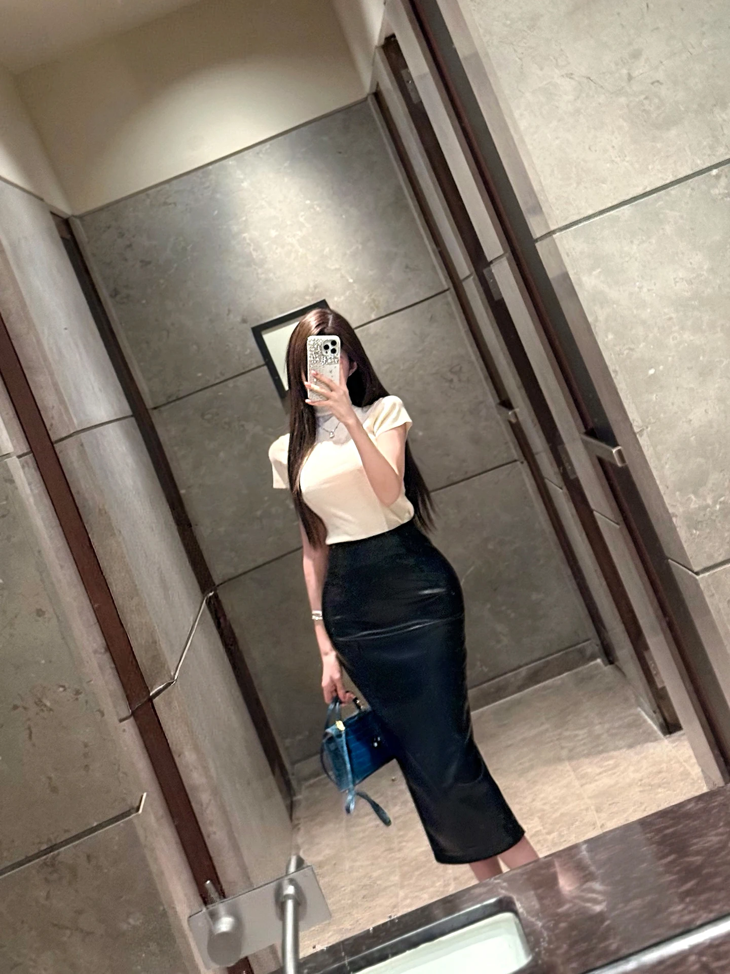 

Сексуальная юбка из искусственной кожи с высокой талией и разрезом, черная, облегающая, средней длины, женская, модная, для повседневной носки, приталенного кроя